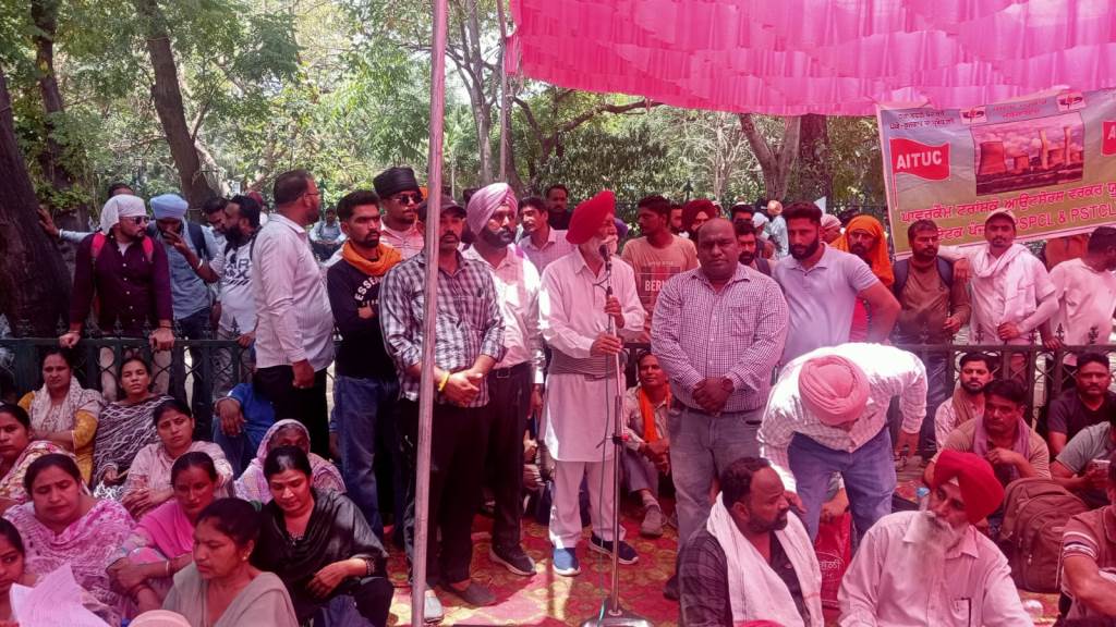 Massive rally of Powercom outsource workers voices raised in support of demands